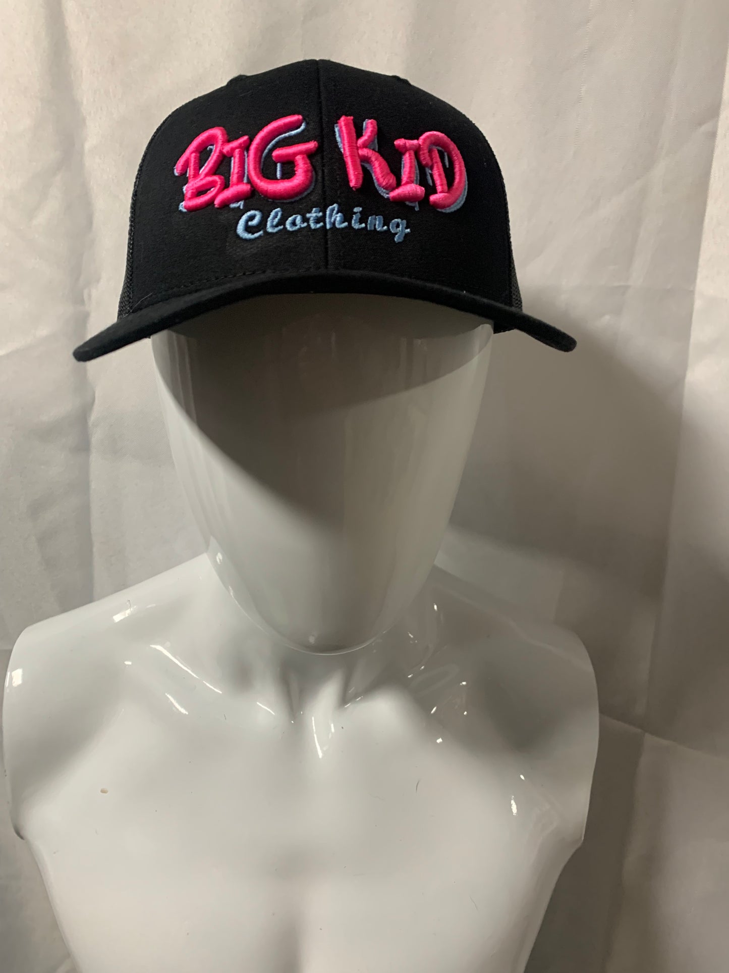 Snapback Trucker Hat - Black/ Pink
